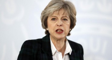 Britanska premijerka Theresa May sutra podnosi ostavku