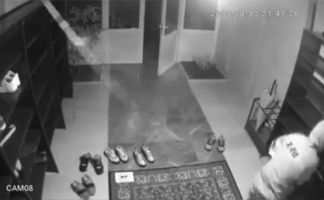 Mostar: Kamera snimila lopova kako krade obuću u džamiji