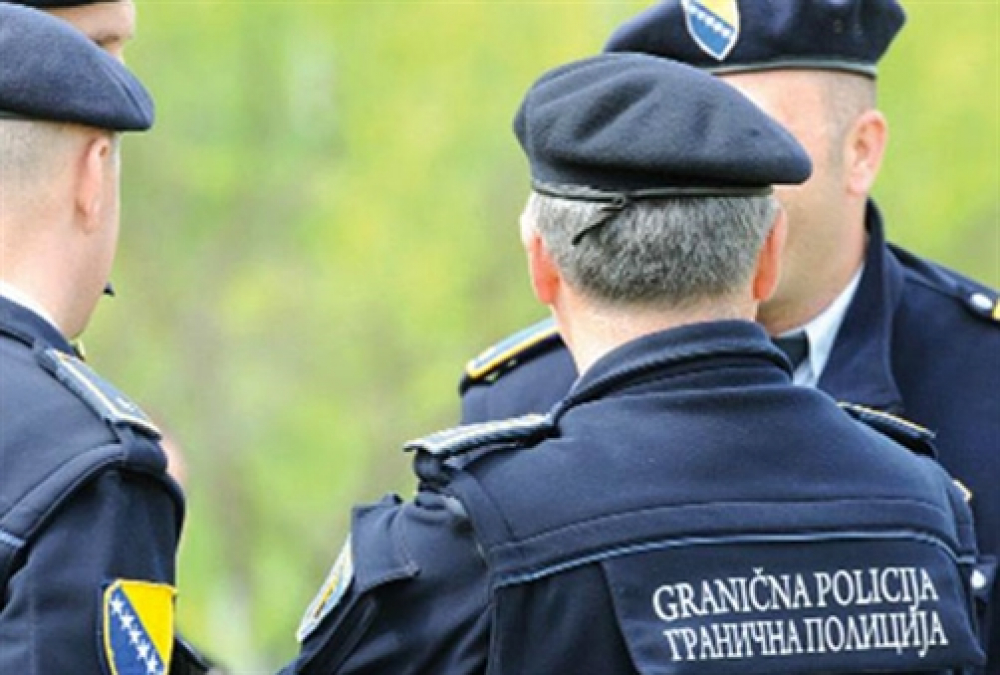Tri stotine policajaca čuva 1.600 kilometara granice