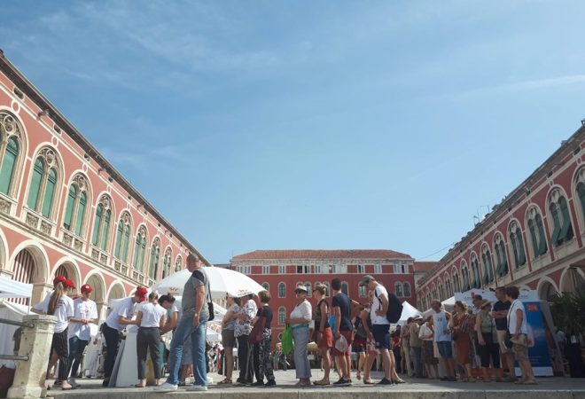 U Splitu održana akcija preventivnih pregleda madeža u kojoj je otkriveno 155 zloćudnih tumora kože
