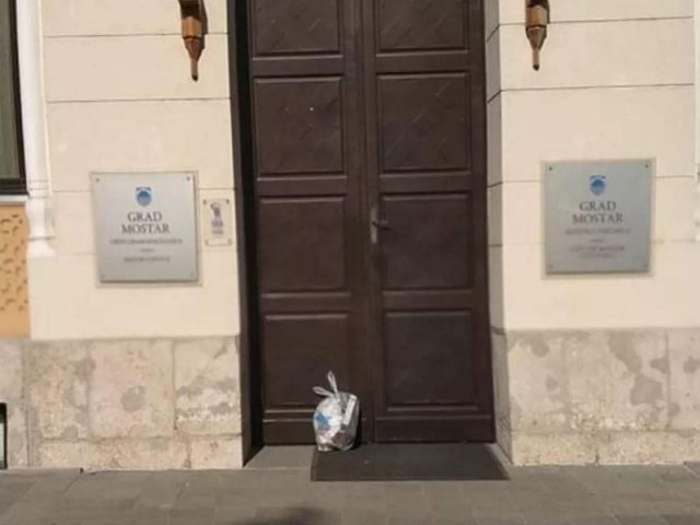 Mostar: Europska prijestolnica kulture ili grad koji se guši u smeću