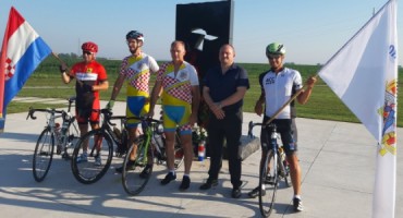 S Ovčare krenuo 11. biciklistički ultramaraton Vukovar – Dubrovnik