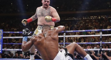  Tko je 'bucko' koji je srušio Joshuine snove? Prijatelji su mu zbog boksa umirali, a njega je spasio 