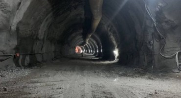 CESTA STOLAC-NEUM INTENZIVNO SE GRADI Tunel kroz Žabu skoro probijen, počeli radovi i od Drenovca prema Stolovima