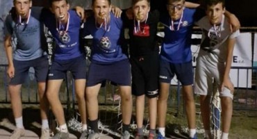 siroki ulica protiv ulice