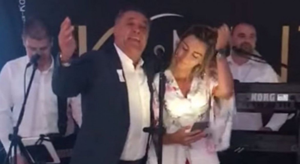 Zdravko Mamić zapjevao na svadbi u Širokom