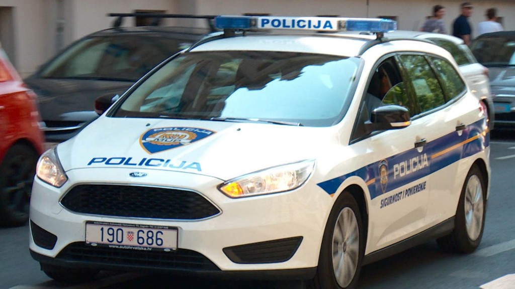 Teška prometna nesreća: Ozlijeđeno sedmero ljudi, među njima i majka i dijete