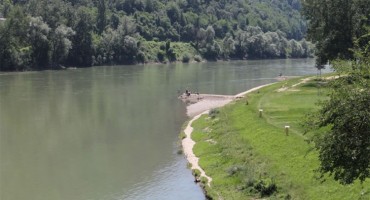 Beživotno tijelo migranta pronađeno na obali Drine