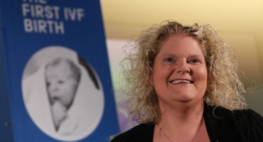 Prva beba iz epruvete danas slavi rođendan