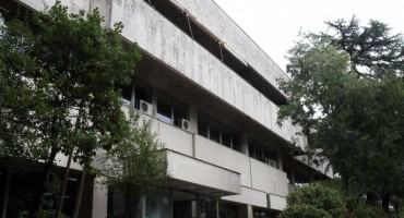  Tragičan kraj: U bolnici preminula djevojčica koja je ostavljena u autu kod Rovinja 