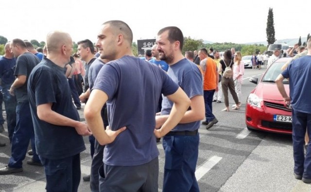 Radnici Aluminija zaprijetili da će prosvjedi preseliti u Mostar ako im se ne obrate hrvatski predstavnici iz vlasti 