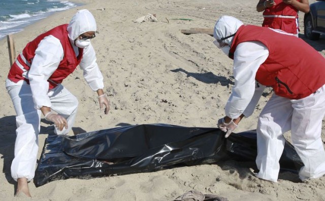  Najgora tragedija Sredozemlja: Izvukli 62 mrtva tijela migranata nakon brodoloma 