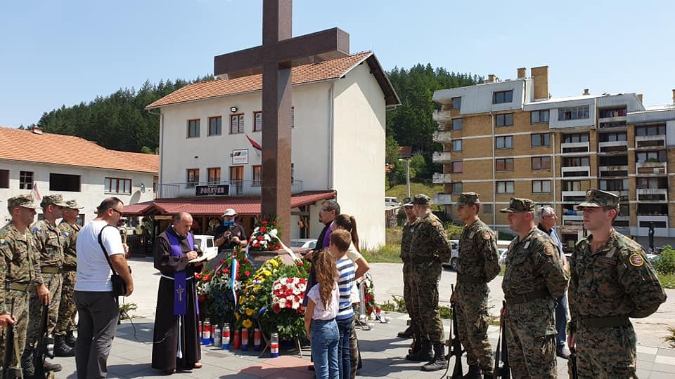 Dan sjećanja na poginule hrvatske branitelje u Bosanskom Grahovu
