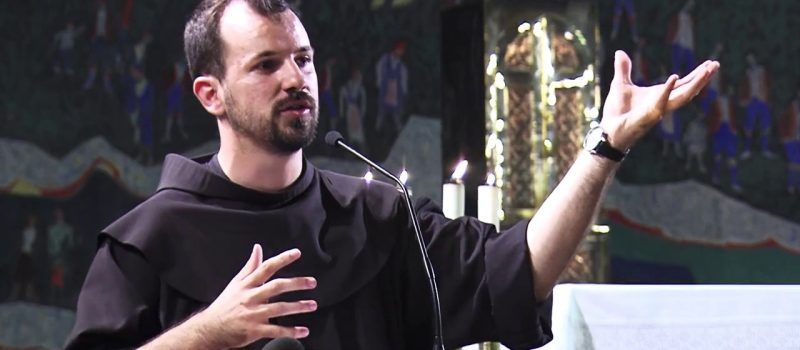 Ponovno je oduševio vjernike: Fra Marin Karačić ima novu pjesmu