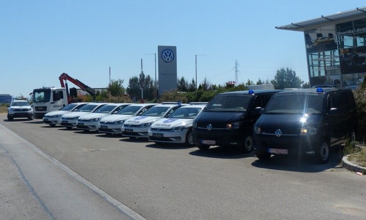 NOVA VOZILA MUP ZHŽ-a bogatiji za deset vozila