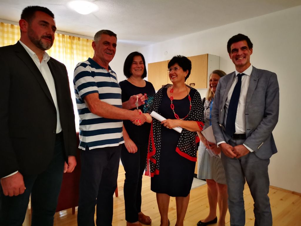 Uručen ključ tisućitog doma izgrađenog u okviru Regionalnog stambenog programa