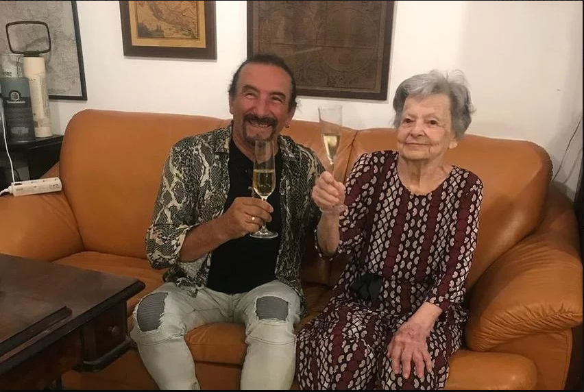 Junakinja pjesme Bijelog dugmeta 'Selma' s Bebekom proslavila 90. rođendan