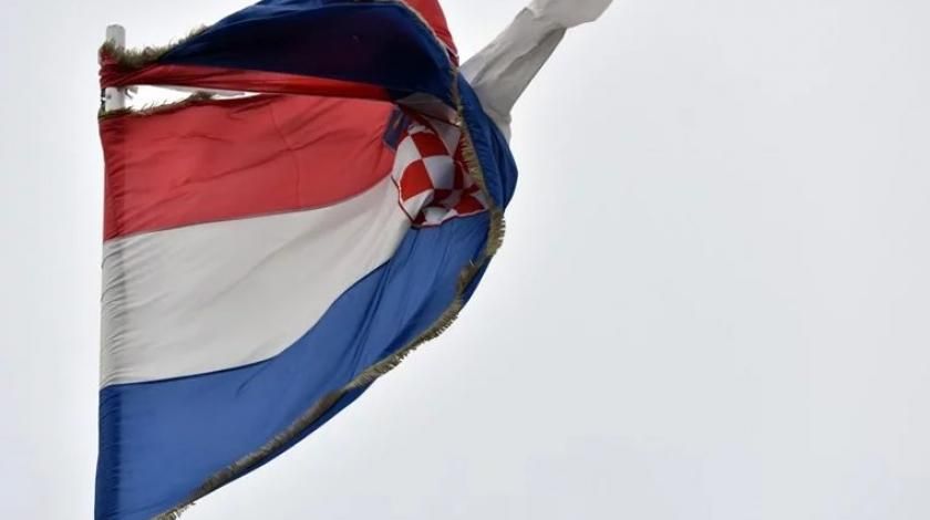 U Vukovaru poderana hrvatska zastava