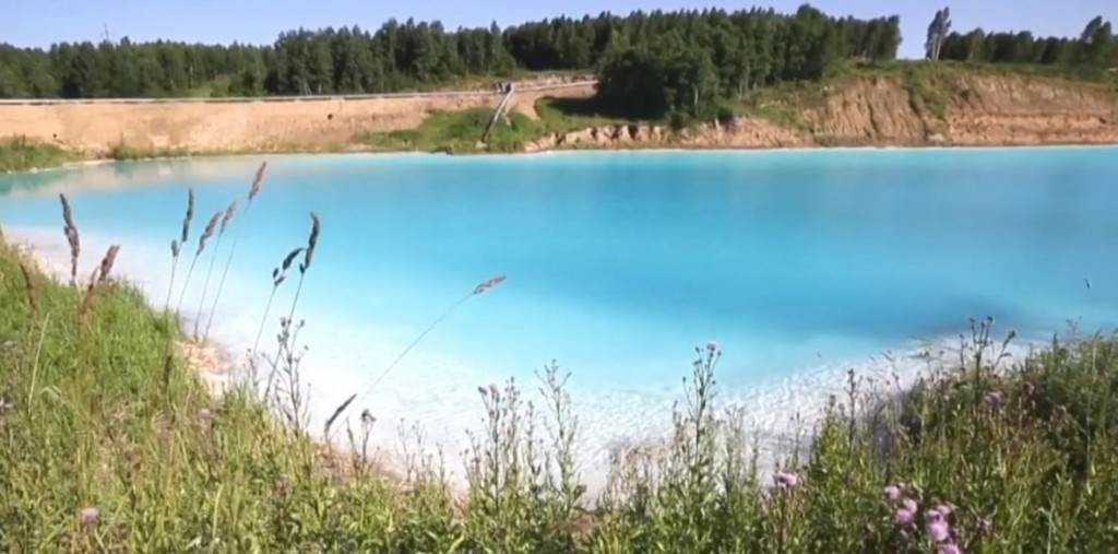 Jezero, koje je zapravo deponij otpada, savršena pozadina za selfije