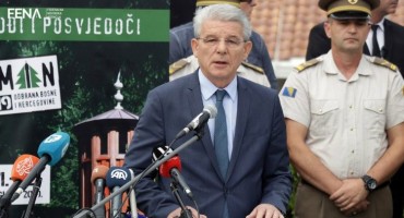 Džaferović: Ne postoji ništa jače od vojske časnih ljudi 