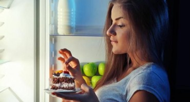 Mislite kako ne smijete ići spavati punog trbuha? Novo istraživanje je opovrgnulo ovu tvrdnju