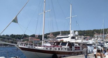 tragedija, Hvar