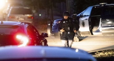 SAD, pucnjava, deset osoba poginulo