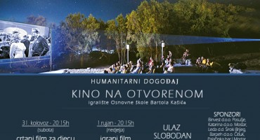 Kino na otvorenom u Rodoču