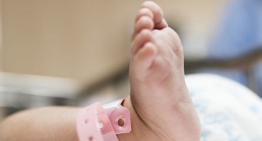 Majka i kćerka osumnjičene da su ubile tek rođenu bebu