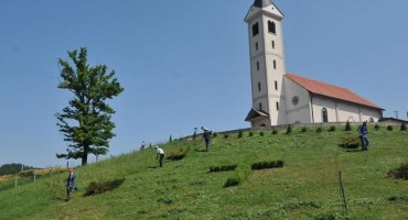 Provaljeno u župnu kuću u Dragunji