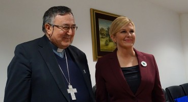 U Komišini razgovarali predsjednica RH i kardinal Puljić