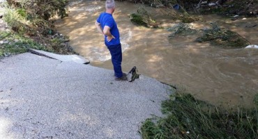 Na području Tešnja proglašeno stanje prirodne nepogode nakon jakog nevremena