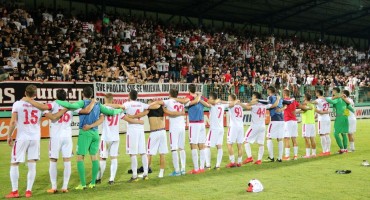 Navijači Zrinjskog na Pecari