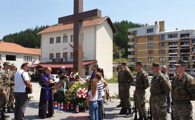 Dan sjećanja na poginule hrvatske branitelje u Bosanskom Grahovu