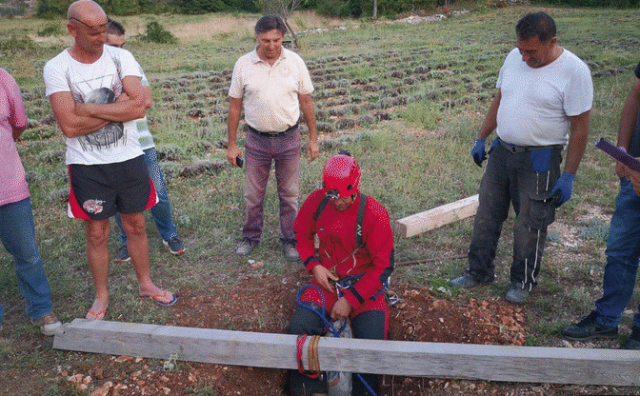Imoćani  u šoku  'Dok smo okopavali smilje ispod nas se otvorila zemlja...'