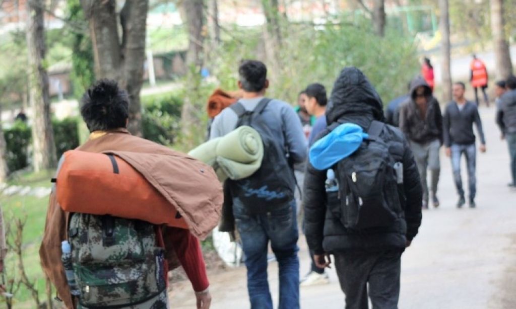 Tisuće migranata pred granicom Bosne i Hercegovine