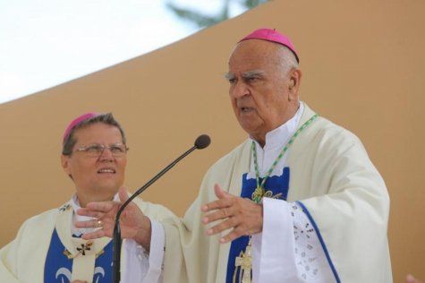 Biskupski ordinarijat Mostar: Biskup Ratko Perić je velesvećenik puka koji mu je povjeren