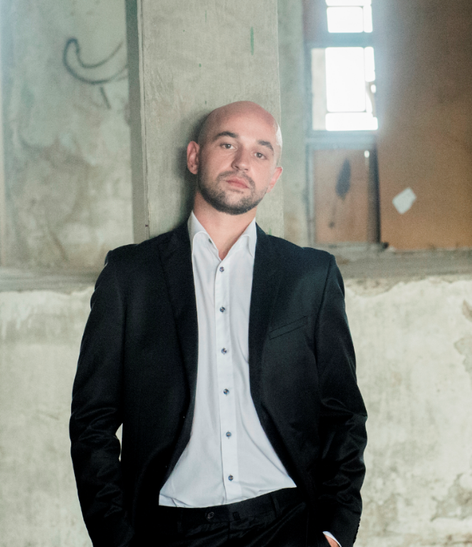 Pijanist Marijan Đuzel održat će u petak koncert u Mostaru