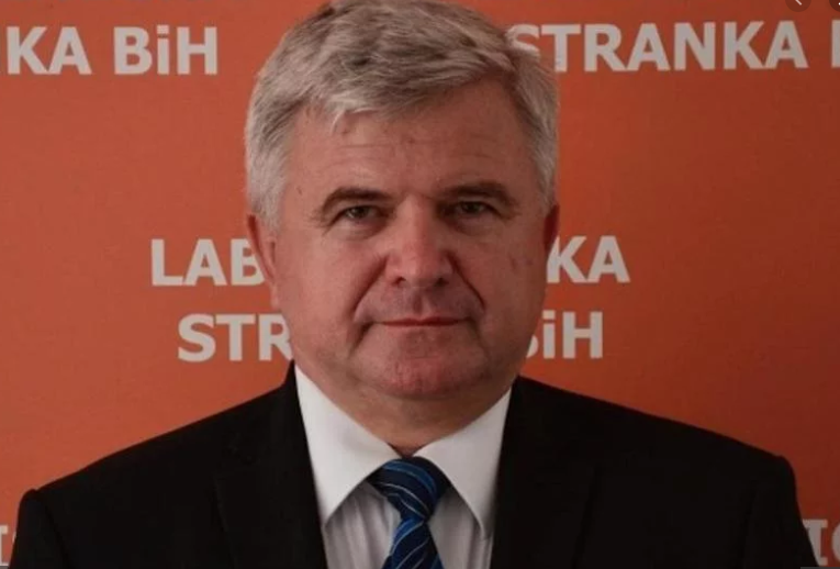 Poginuo federalni zastupnik Mirvet Beganović