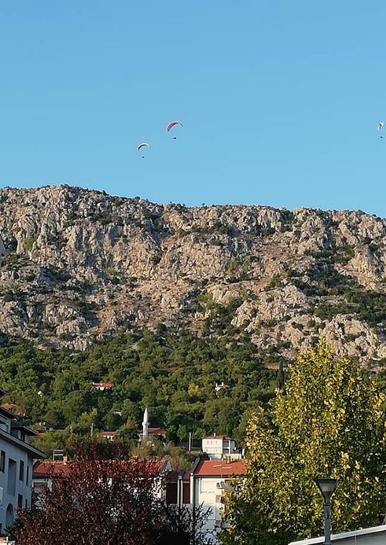 Paraglideri obojili nebo nad Ljubuškim, David Šiljeg pobjednik “Ljubuški Open 2019.”