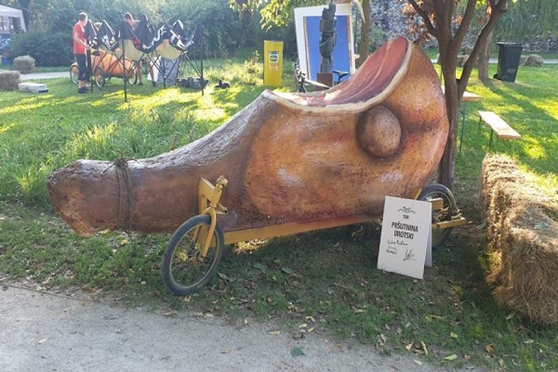 To mogu samo Imoćani: Izradili vozilo u obliku pršuta