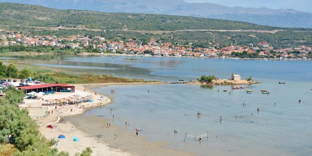 Muškarac na plaži kod Zadra uzvikivao 'Ovo je Srbija', kupače nazivao ustašama