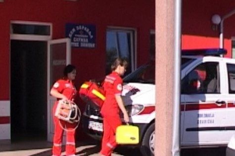 Tijekom popravke automobil prešao preko vozača u Bosanskoj Gradišci