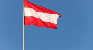 LAKŠE DO PAPIRA Austrija novim pravilima privlači ljude sa Zapadnog Balkana