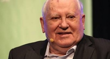 Gorbačov: Svijet je na opasnom rubu, ovo što se događa sliči pravom ratu