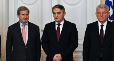 predsjedništvo bih, Johannes Hahn, Amerika