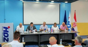 ‘Odluka Suda ne može umanjiti gorčinu poruke hrvatskom narodu Tuzlanske županije’