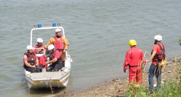 nestao čovjek na jezeru