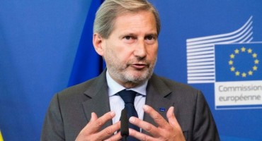 Johannes Hahn: U cilju formiranja vlasti provesti sporazum od 5. kolovoza