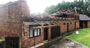 Šteta od olujnog nevremena u Orašju veća od tri milijuna maraka